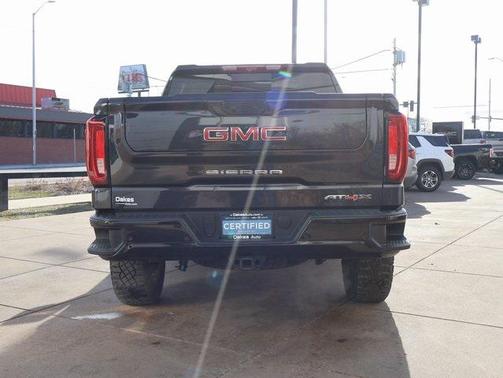 2025 GMC Sierra 1500 AT4X