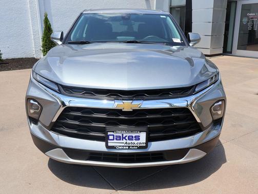 Sterling Gray Metallic 2025 Chevrolet Blazer 2LT