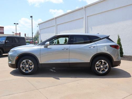 Sterling Gray Metallic 2025 Chevrolet Blazer 2LT