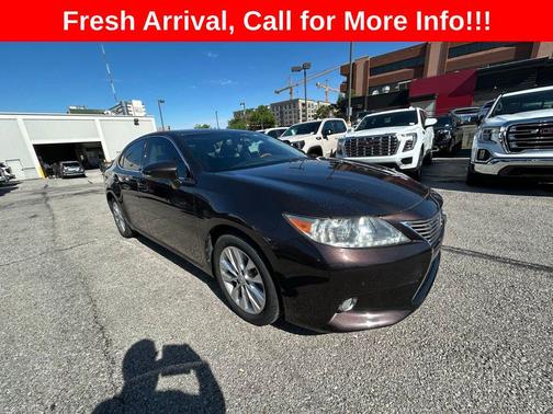 Brown 2013 Lexus ES 300h Base