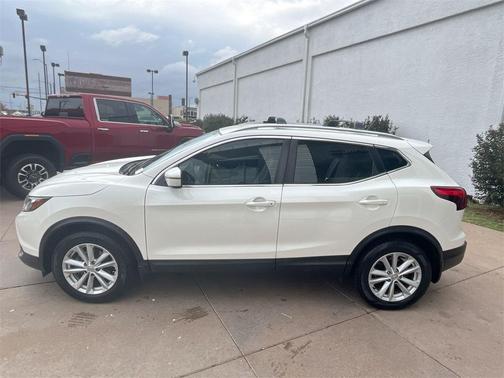2018 Nissan Rogue Sport SV