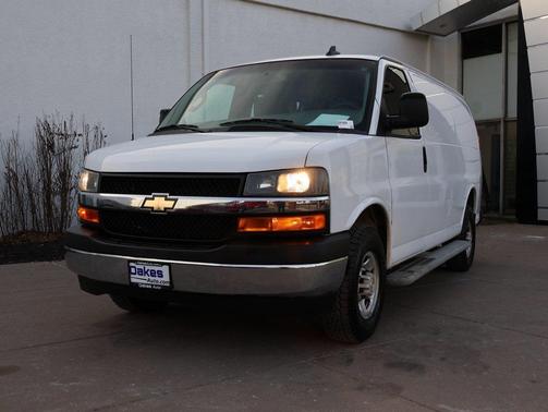 2022 Chevrolet Express 2500 RWD 2500 Regular Wheelbase WT
