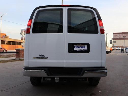 2022 Chevrolet Express 2500 RWD 2500 Regular Wheelbase WT