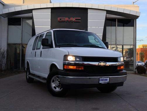 2022 Chevrolet Express 2500 RWD 2500 Regular Wheelbase WT