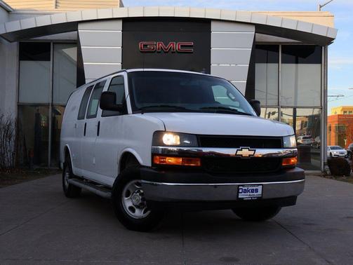 2022 Chevrolet Express 2500 RWD 2500 Regular Wheelbase WT