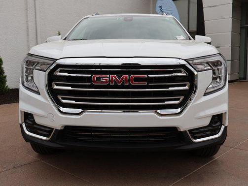 Summit White 2024 GMC Terrain SLT