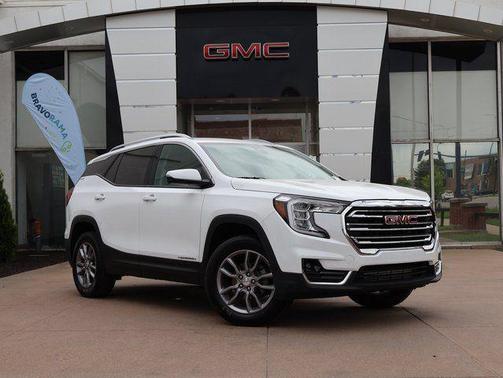 Summit White 2024 GMC Terrain SLT