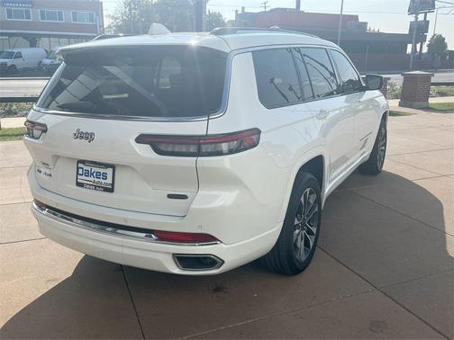 2022 Jeep Grand Cherokee L Overland