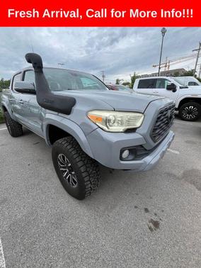 Cement 2021 Toyota Tacoma TRD Off Road