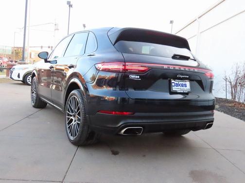 2019 Porsche Cayenne Cayenne
