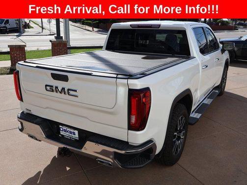 White Frost Tricoat 2021 GMC Sierra 1500 SLT