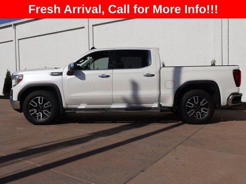 White Frost Tricoat 2021 GMC Sierra 1500 SLT