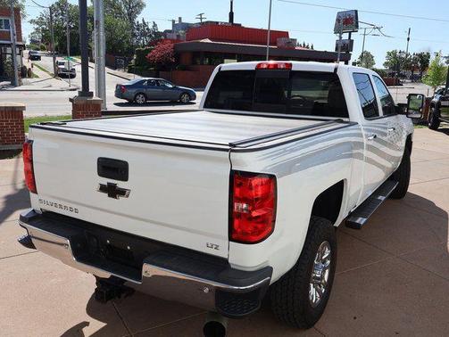 Summit White 2019 Chevrolet Silverado 3500 LTZ