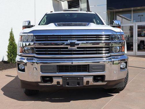 Summit White 2019 Chevrolet Silverado 3500 LTZ