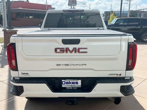 2022 GMC Sierra 2500 AT4