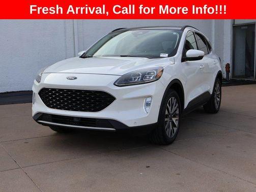 STAR WHITE METALLIC TRI-COAT 2020 Ford Escape Titanium