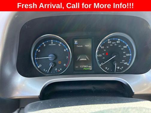 Blizzard Pearl 2018 Toyota RAV4 Limited