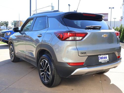 Sterling Gray Metallic 2025 Chevrolet Trailblazer LT