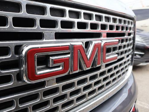 Satin Steel Metallic 2020 GMC Canyon Denali