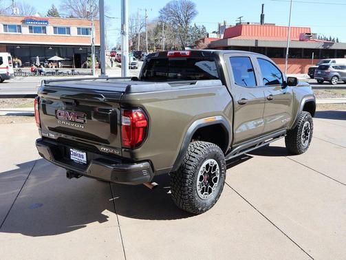 2023 GMC Canyon AT4X