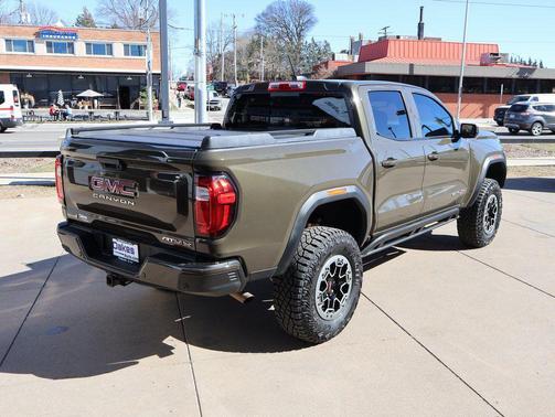 2023 GMC Canyon AT4X