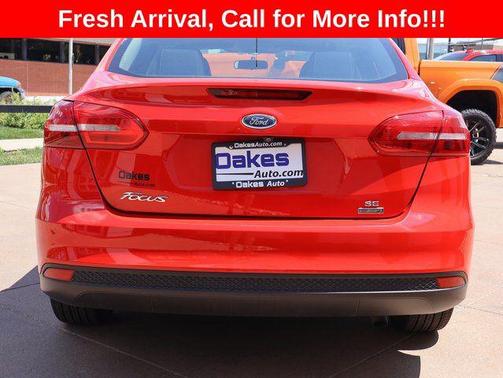 Ruby Red Metallic Tinted Clearcoat 2017 Ford Focus SE