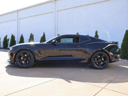 Black 2020 Chevrolet Camaro 1SS