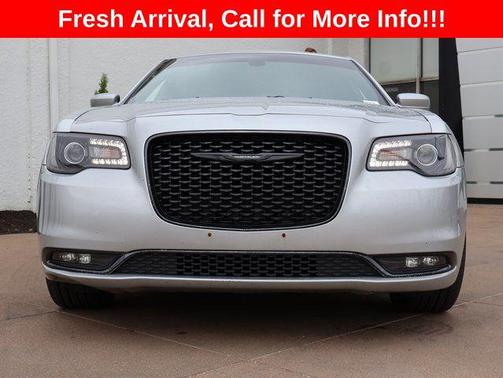 Silver Mist Clearcoat 2019 Chrysler 300 S