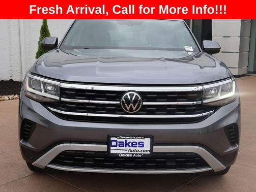 Pyrite Silver Metallic 2022 Volkswagen Atlas Cross Sport 3.6L V6 SE w/Technology