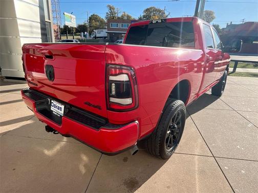 2024 RAM 2500 Laramie Crew Cab 4x4 6'4' Box