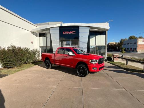 2024 RAM 2500 Laramie Crew Cab 4x4 6'4' Box