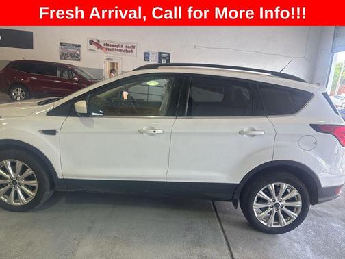 OXFORD WHITE 2019 Ford Escape SEL