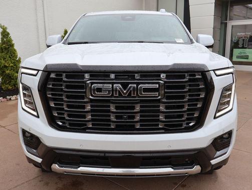 Glacier White Tricoat 2026 GMC Yukon Denali Ultimate