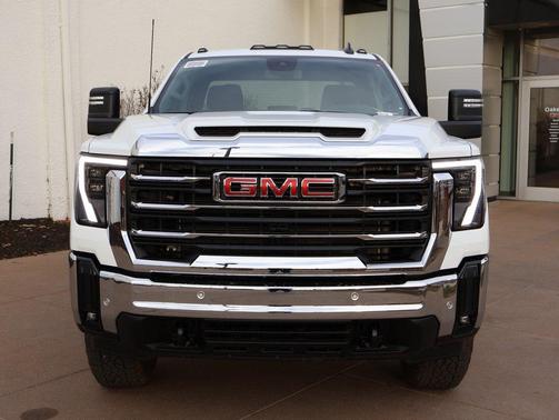 2026 GMC Sierra 2500 SLE