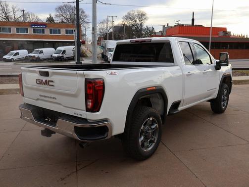 2026 GMC Sierra 2500 SLE