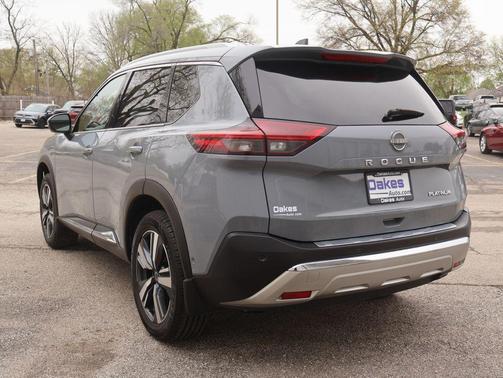 Boulder Gray Pearl 2023 Nissan Rogue Platinum