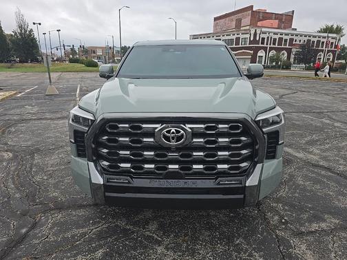 2025 Toyota Tundra Platinum