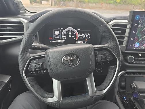 2025 Toyota Tundra Platinum