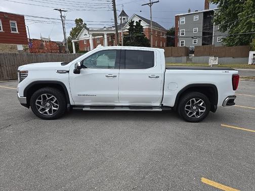 2023 GMC Sierra 1500 SLT