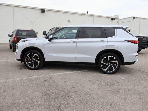 2024 Mitsubishi Outlander SE 2.5 2WD