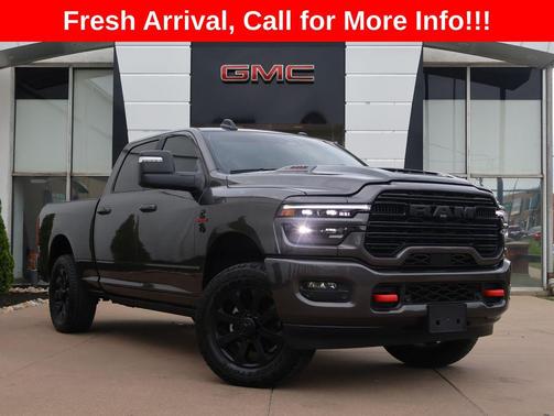Granite Crystal Metallic Clearcoat 2025 RAM 2500 Laramie Crew Cab 4x4 6'4' Box