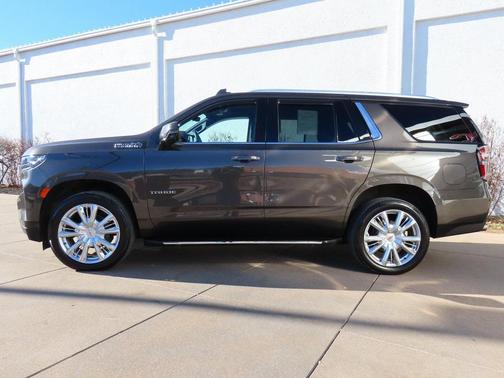 2021 Chevrolet Tahoe 4WD High Country