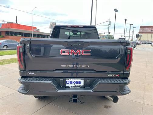 2025 GMC Sierra 2500 AT4