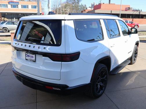 2024 Jeep Wagoneer Series II Carbide 4x4