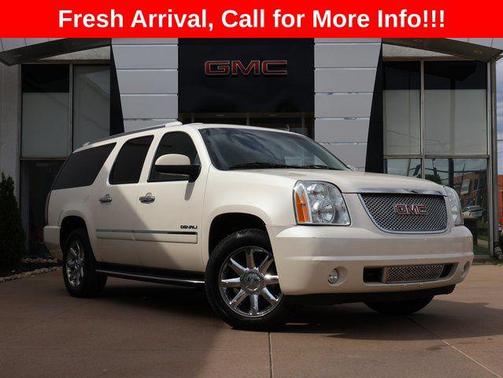 White Diamond Tricoat 2014 GMC Yukon XL Denali