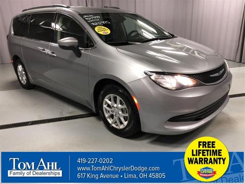 Photo 1 of 25 of 2020 Chrysler Voyager LXI