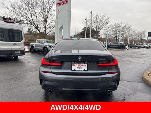 2019 BMW 330 xDrive