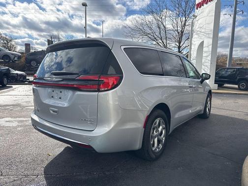 2024 Chrysler Pacifica Limited