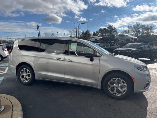 2024 Chrysler Pacifica Limited