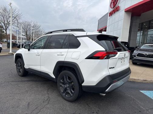 2023 Toyota RAV4 Adventure
